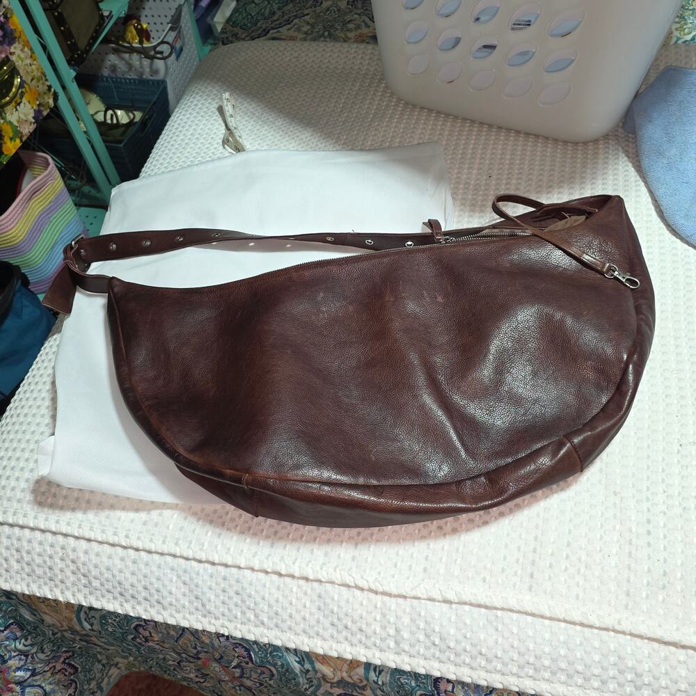 LATICO LEATHER XXL CABO LEATHER CROSSBODY BAG